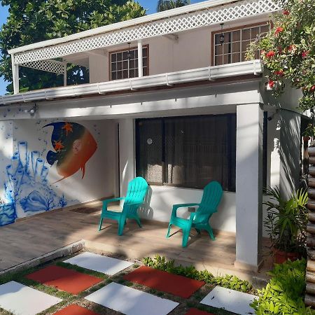 Joebi'S House Walking Distance To Rocky Cay Beach Ideal For Families Or Groups Buenavista  Екстер'єр фото