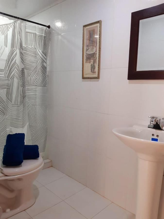 Joebi'S House Walking Distance To Rocky Cay Beach Ideal For Families Or Groups Buenavista  Екстер'єр фото